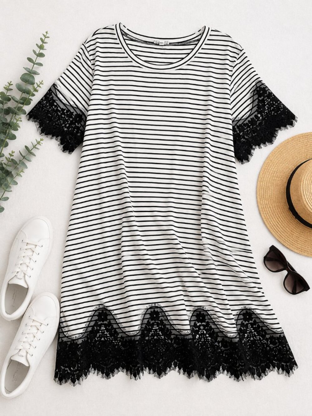 Mittoshop Women’s Large Striped Lace Trim T Shirt Dress Black White